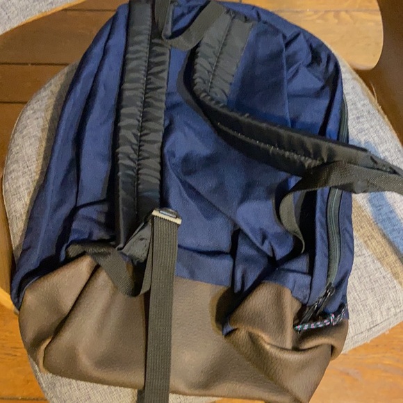 NWT Jansport Backpack Navy  and brown - Picture 5 of 6